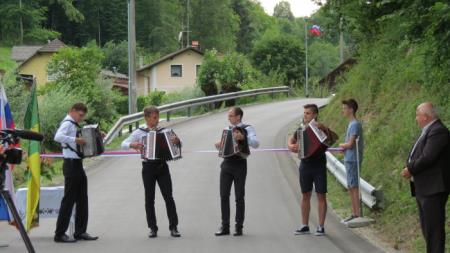 KNOBLEHARJEVO 2018 - OTVORITEV OBNOVE VODOVODA, CESTE IN IZGRADNJE JAVNE RAZSVETLJAVE V DOLENJI STARI VASI 5